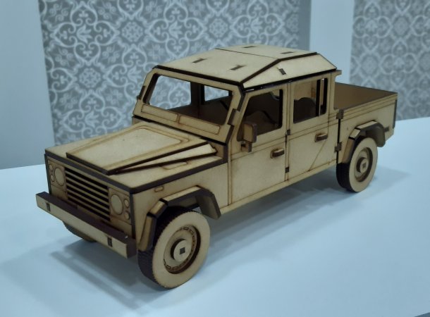 Land Rover Defender 3D